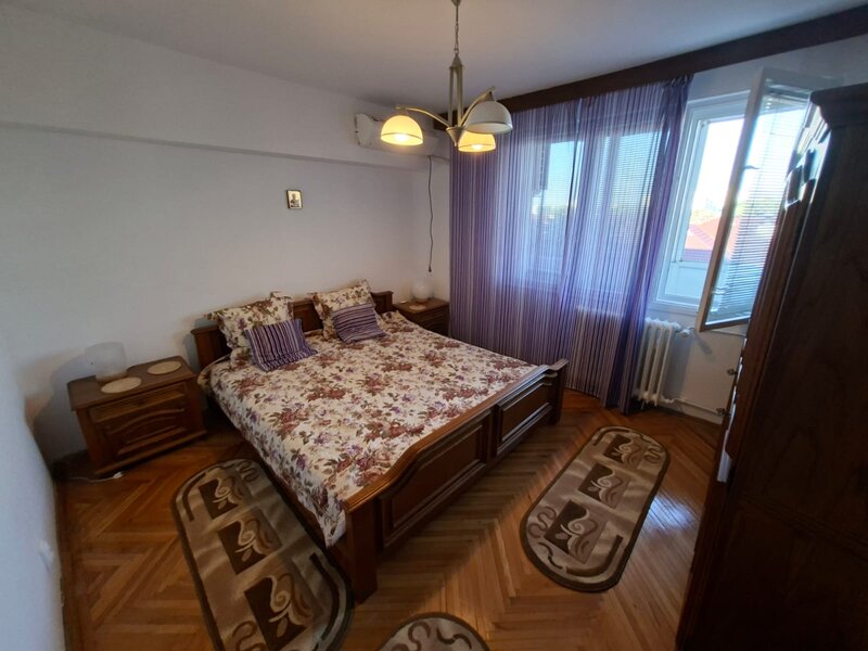 Vatra Luminoasa, Ion Coravu,